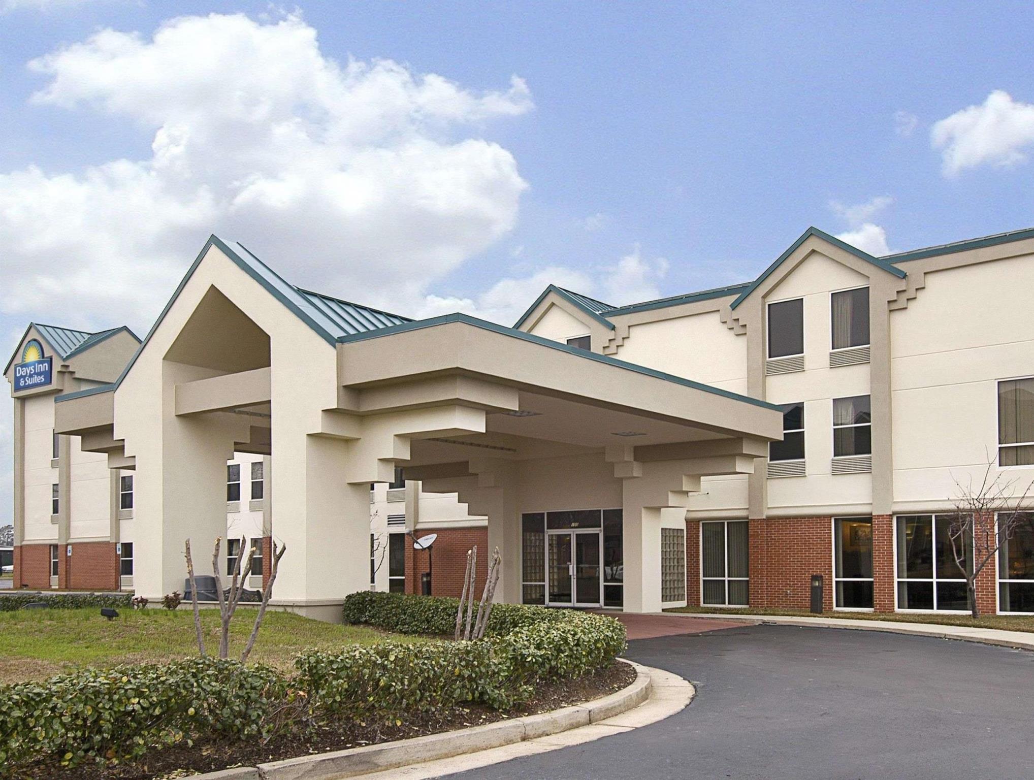 Days Inn & Suites By Wyndham Ridgeland Extérieur photo